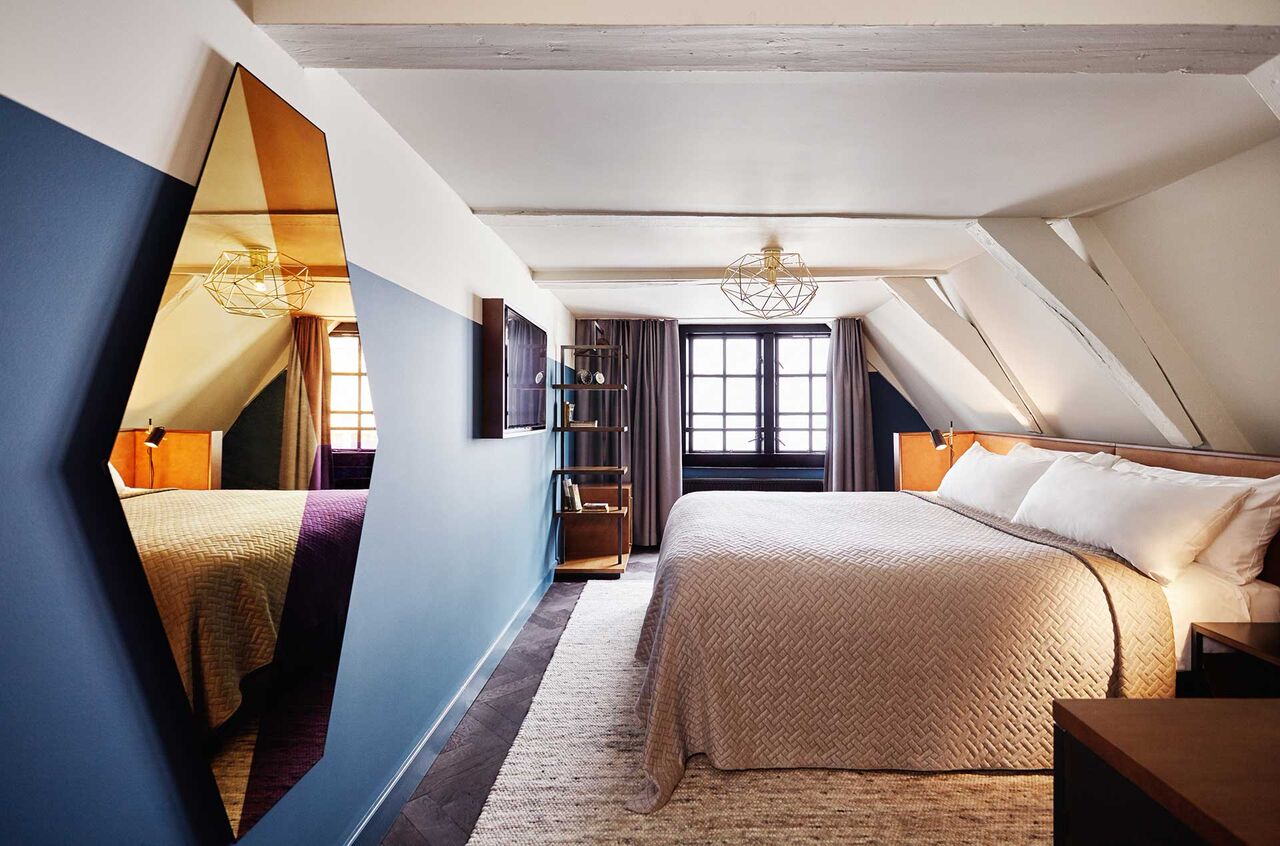 Our Cosy rooms are designed to maximise space, with cleverly placed bits and bobs so that you have all you need whilst still having the room to move.